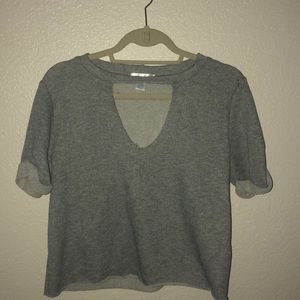 grey cropped t shirt